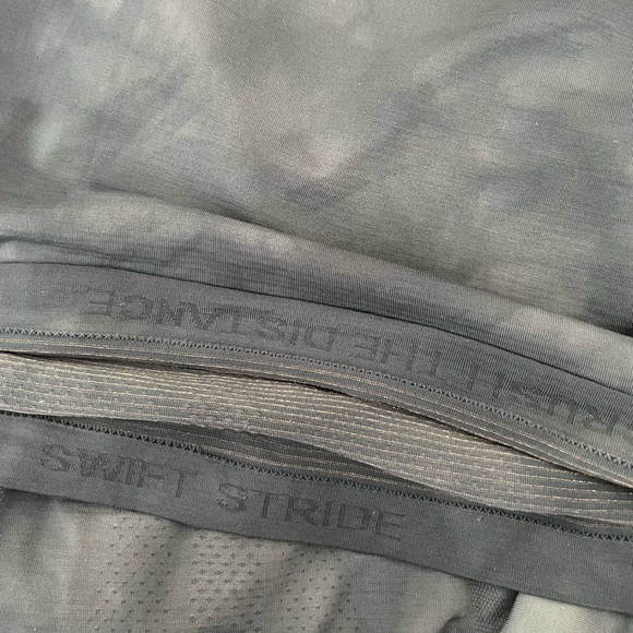 Lululemon Blue swiftly tech long sleeve size 4⭐️ - Picture 8 of 13